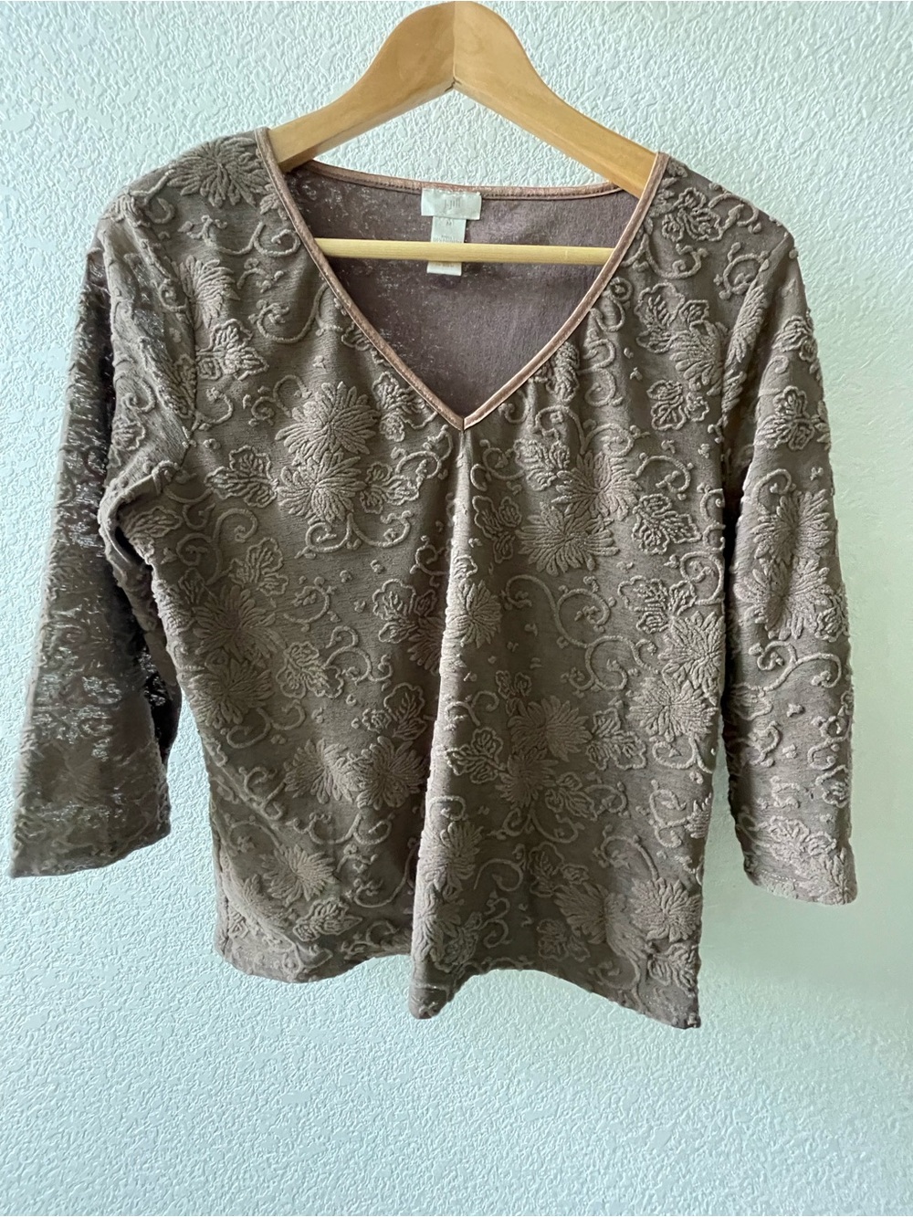 J. Jill Brown Textured Floral V-Neck Top, Medium